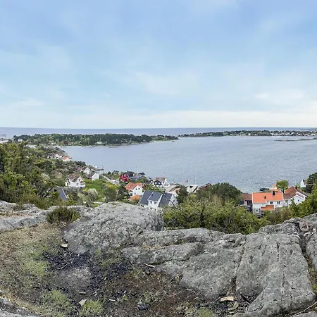 2 Bedroom Lovely In Færvik