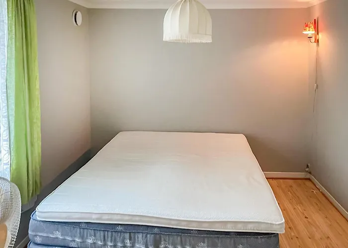 2 Bedroom Lovely In Casa vacanze *
