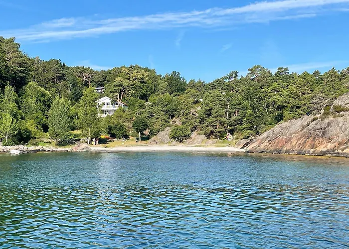 Casa vacanze 2 Bedroom Lovely In Færvik